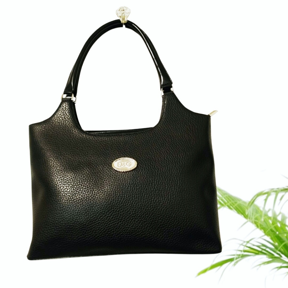 Women's Black Shoulder Bag NWOT 2 Handles